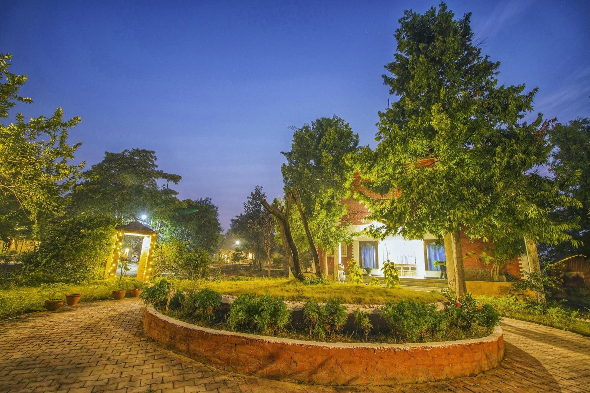 Tribal Wood Resort Dhanwar Luaran gambar