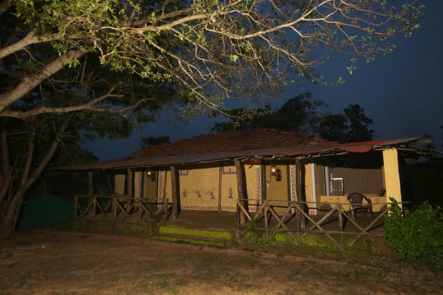 Tribal Wood Resort Dhanwar Luaran gambar